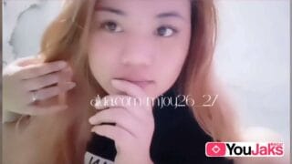 Kaya Naman Niyang Mag-enjoy Kahit Mag-isa